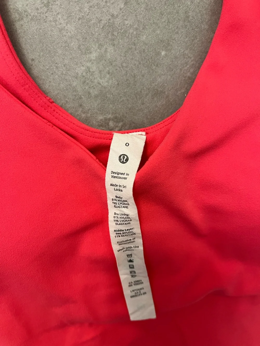 Lululemon align tank top. Size 0. Lip gloss color. - Picture 3 of 4